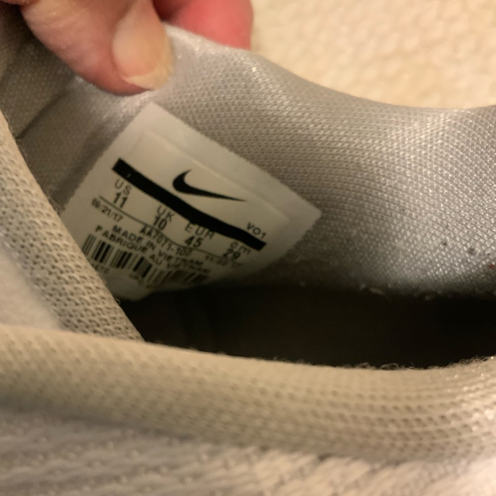 NIKE - Picture 6 of 7